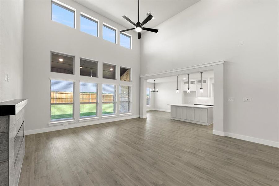 12. 2512 Rolling Hills - Family (3) 12. 2512 Rolling Hills - Family (3)