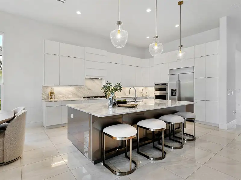 Furnished interior view inside a new home in , Lakewood Ranch (Image 55).