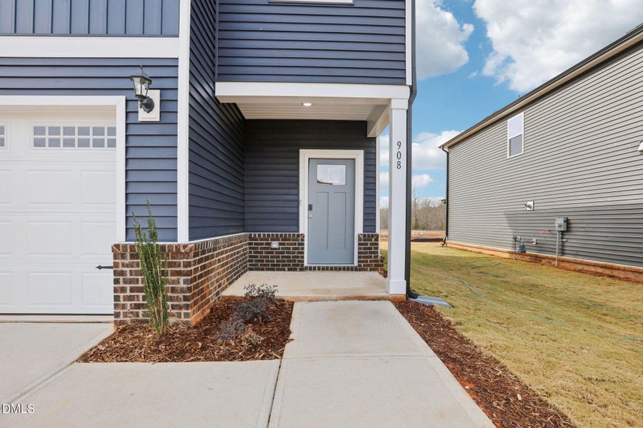 4-web-or-mls-Raleigh - Oak Manor - 908 G