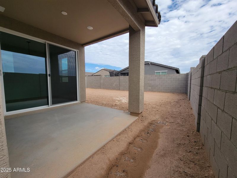 1000048824 1000048824