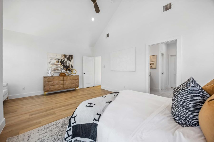 Furnished interior view inside a new home in , Houston (Image 17).