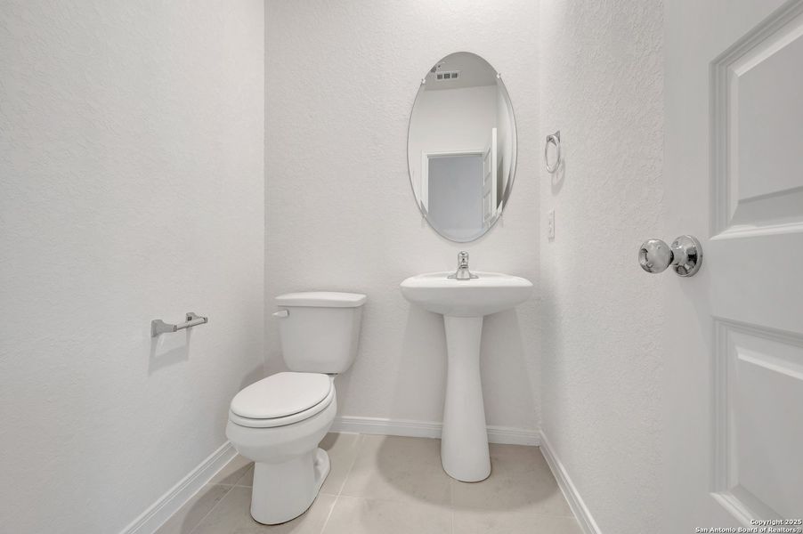 Furnished interior view inside a new home in Paloma Park, Converse (Image 15).