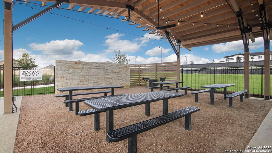 Community amenities in Applewood, San Antonio (Image 33).