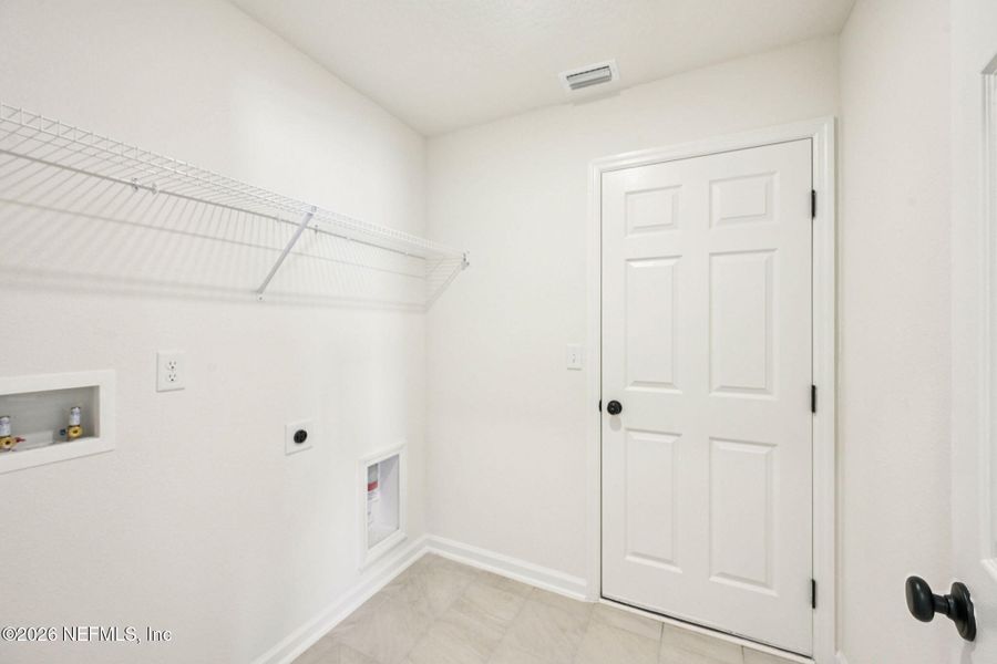 Spacious, unfurnished interior of a new home in , Jacksonville (Image 23). Spacious, unfurnished interior of a new home in , Jacksonville (Image 23).