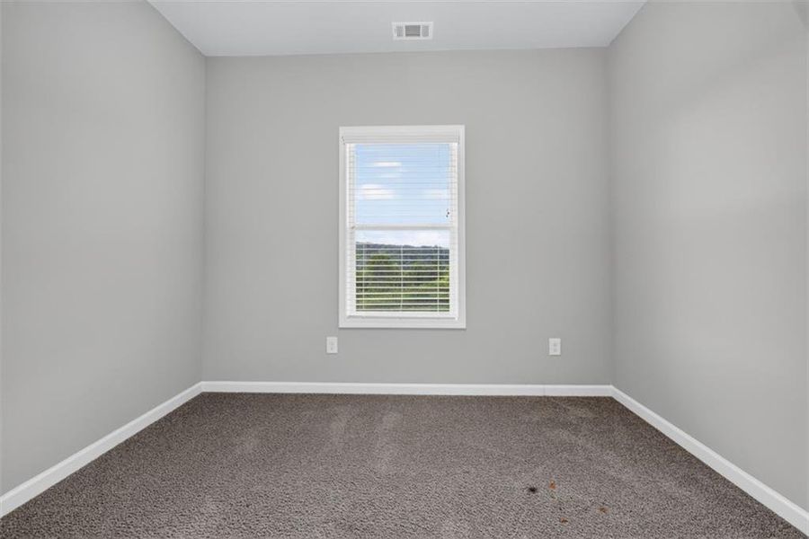Spacious, unfurnished interior of a new home in , Eastanollee (Image 37).