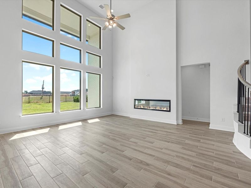 Spacious, unfurnished interior of a new home in Grange - 55', Katy (Image 11).