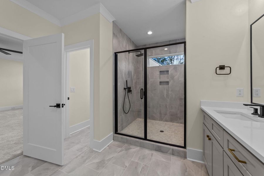 48-web-or-mls-VB4A8178