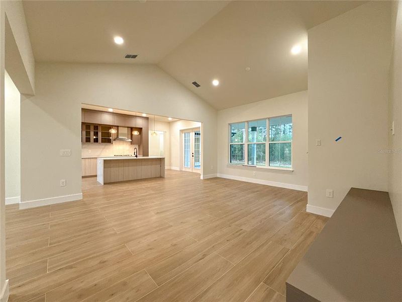 Spacious, unfurnished interior of a new home in , Dunnellon (Image 47).