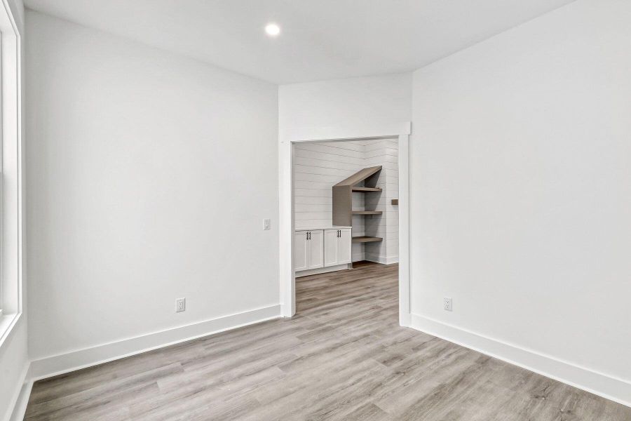 Spacious, unfurnished interior of a new home in , Bluffton (Image 23). Spacious, unfurnished interior of a new home in , Bluffton (Image 23).