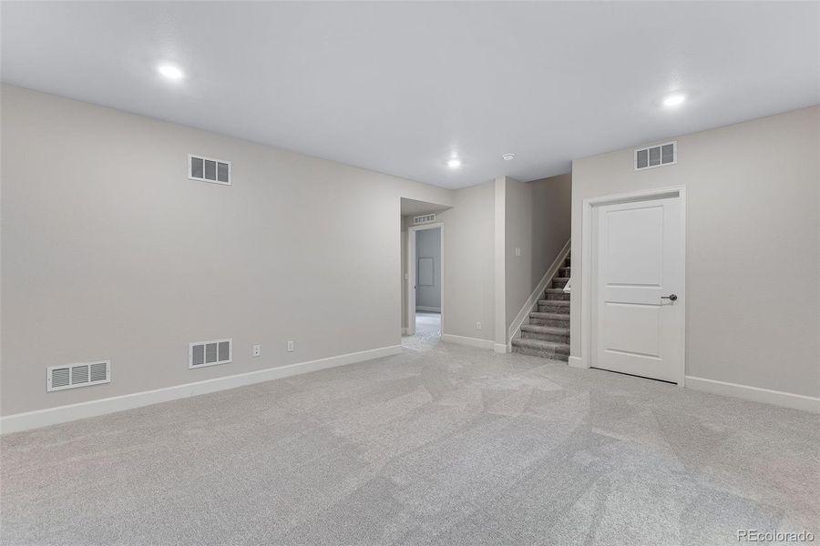 Spacious, unfurnished interior of a new home in Crescendo Collection at Reunion, Commerce City (Image 33). Spacious, unfurnished interior of a new home in Crescendo Collection at Reunion, Commerce City (Image 33).