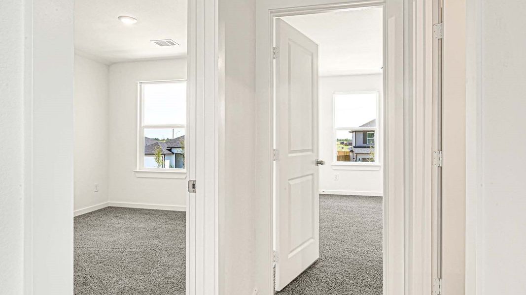 Representative unfurnished interior of a home built from the Midland - X40M by D.R. Horton in Holly Ridge, Rosenberg (Image 36). Representative unfurnished interior of a home built from the Midland - X40M by D.R. Horton in Holly Ridge, Rosenberg (Image 36).