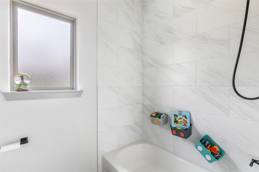 Image 25 of a home in .