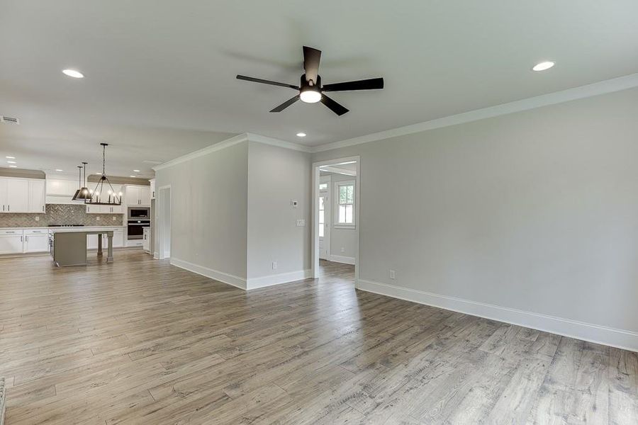 Spacious, unfurnished interior of a new home in , Bishop (Image 42).