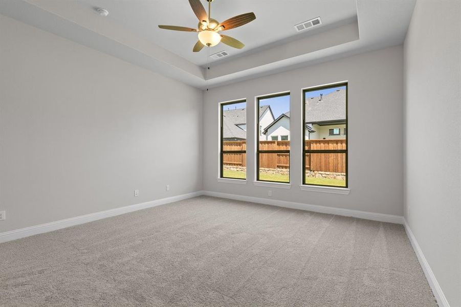 Spacious, unfurnished interior of a new home in Windsong Ranch, Prosper (Image 18). Spacious, unfurnished interior of a new home in Windsong Ranch, Prosper (Image 18).