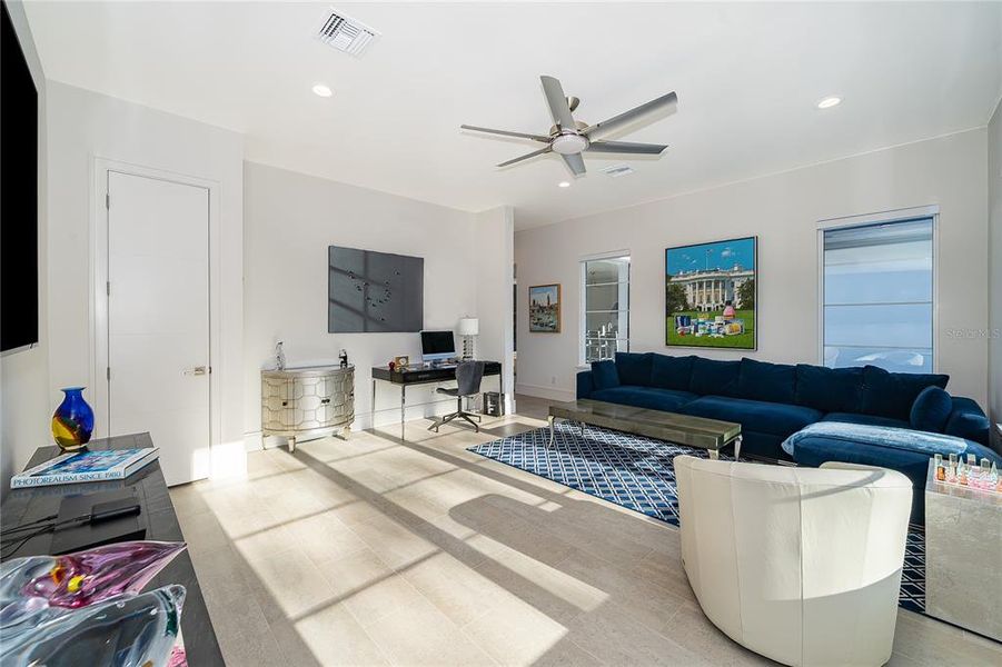 Furnished interior view inside a new home in , Montverde (Image 27). Furnished interior view inside a new home in , Montverde (Image 27).