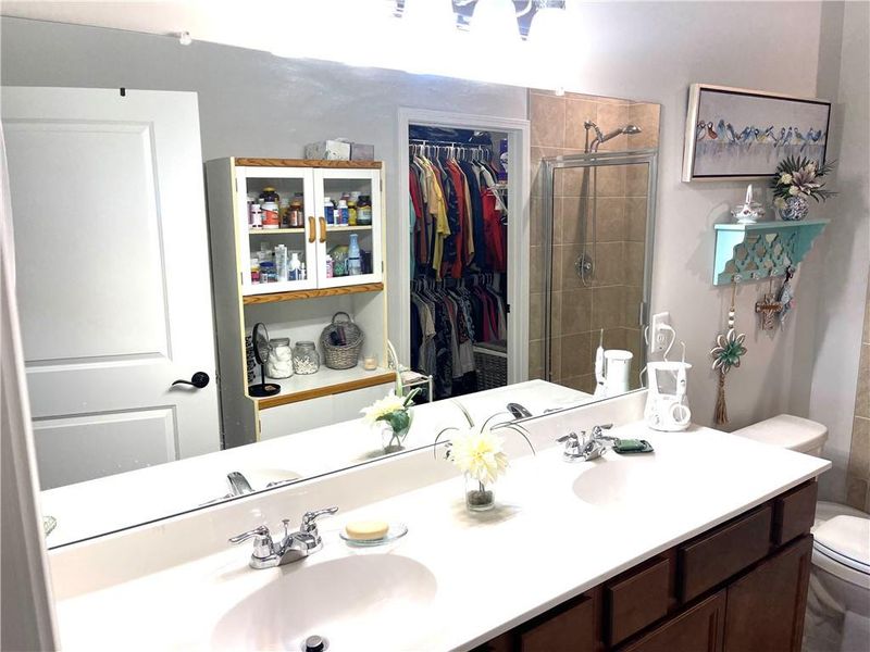 Furnished interior view inside a new home in , Hoschton (Image 27).