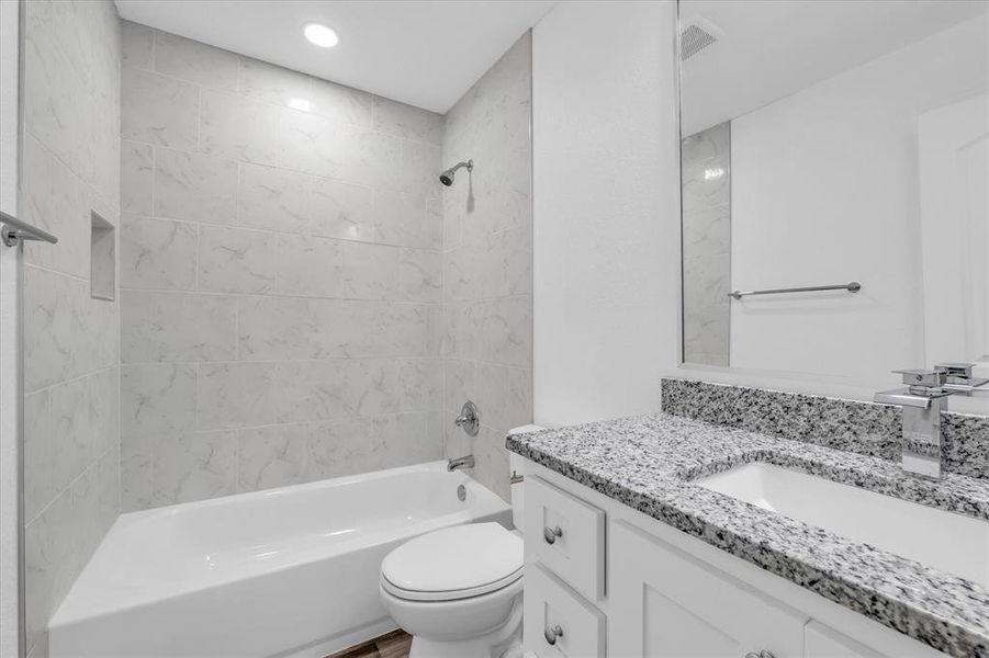 Furnished interior view inside a new home in , Riesel (Image 8).