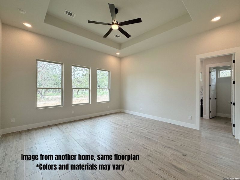 Spacious, unfurnished interior of a new home in , La Vernia (Image 14). Spacious, unfurnished interior of a new home in , La Vernia (Image 14).