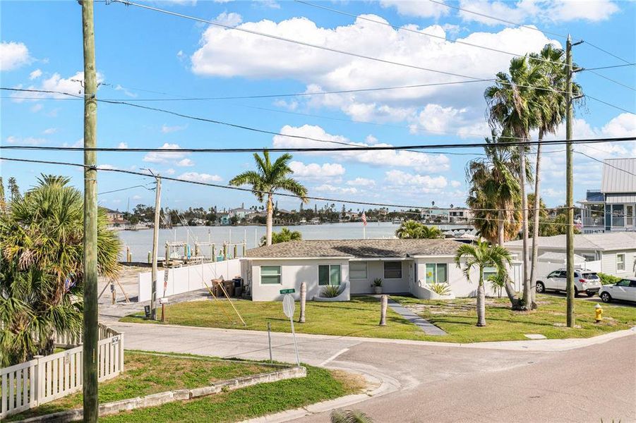 Community amenities in , St. Petersburg (Image 39).