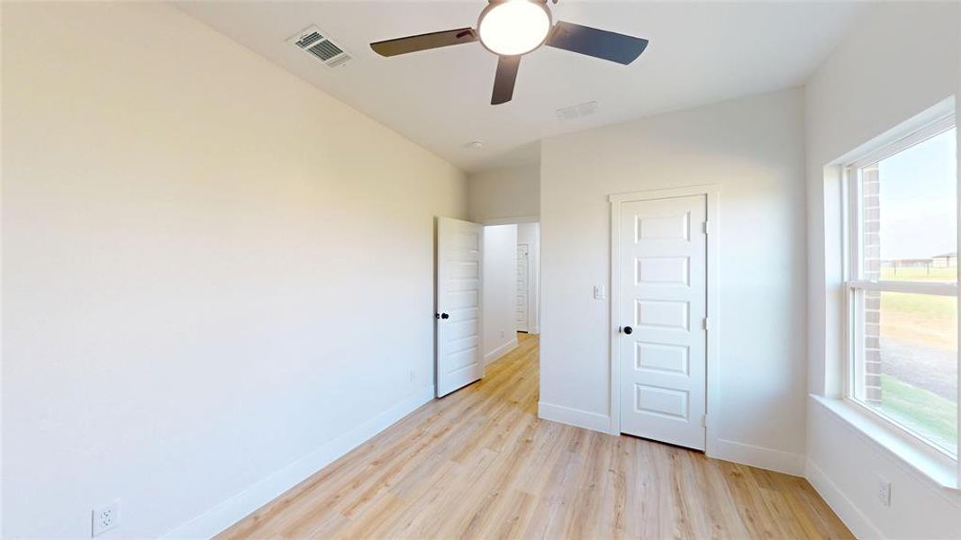 Spacious, unfurnished interior of a new home in , Greenville (Image 22).