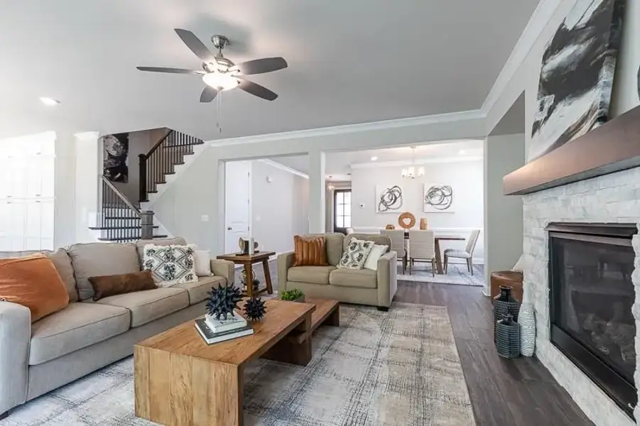 Furnished interior view inside a new home in Aberdeen, Hoschton (Image 40).