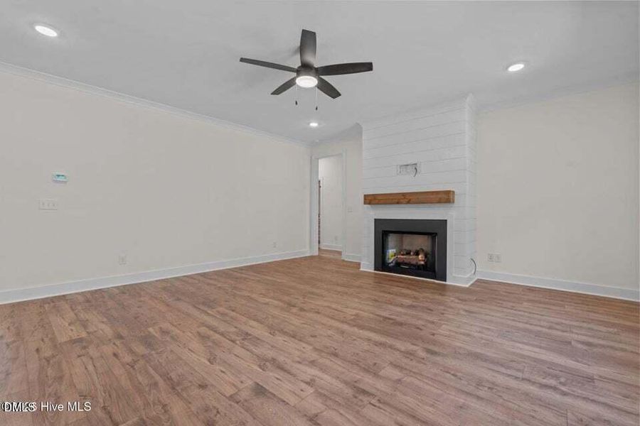 355 Shaw Rd 355 Shaw Rd