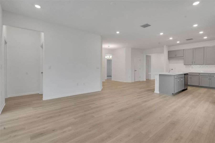 Spacious, unfurnished interior of a new home in Seaport Village, Tavares (Image 15). Spacious, unfurnished interior of a new home in Seaport Village, Tavares (Image 15).