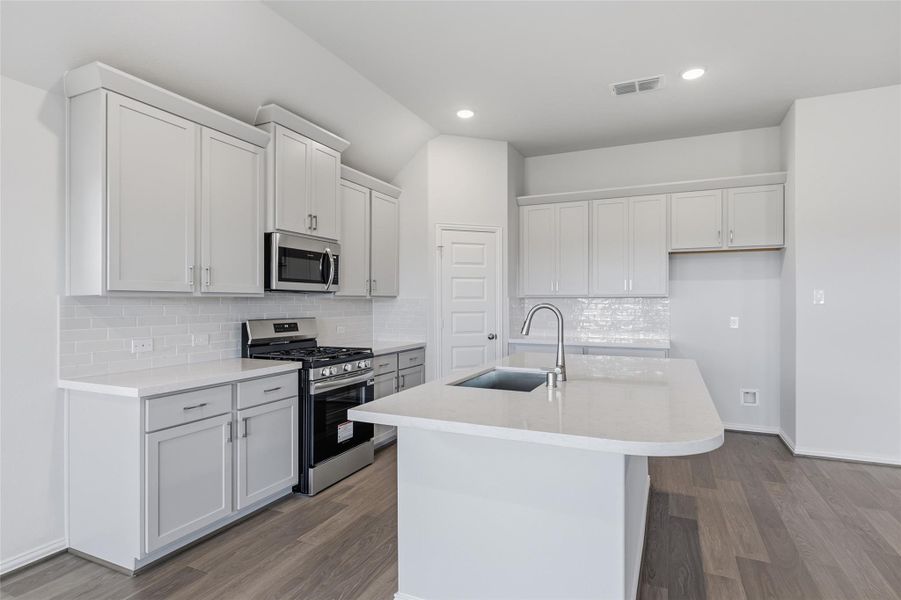 Furnished interior view inside a new home in Westland Ranch, League City (Image 13). Furnished interior view inside a new home in Westland Ranch, League City (Image 13).