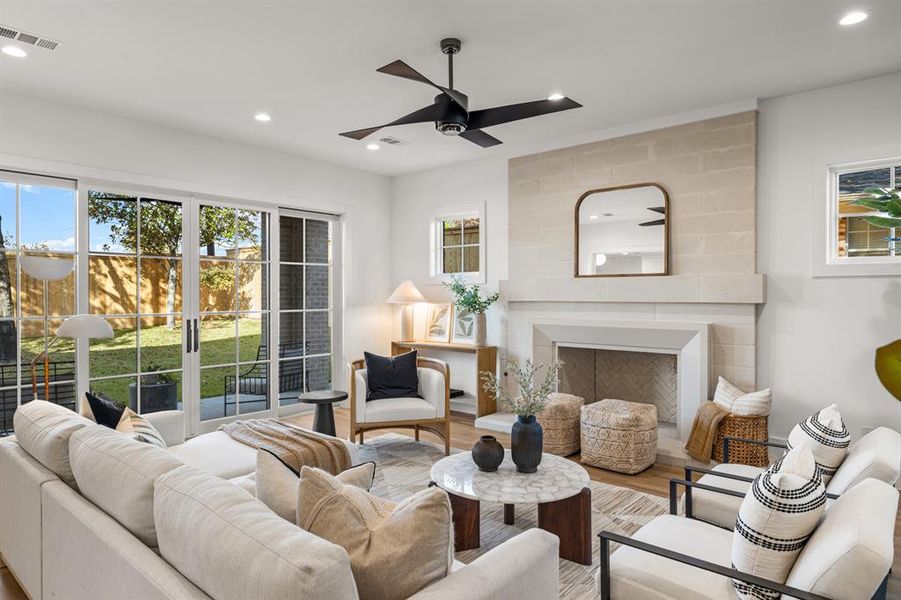 Furnished interior view inside a new home in , Dallas (Image 19).