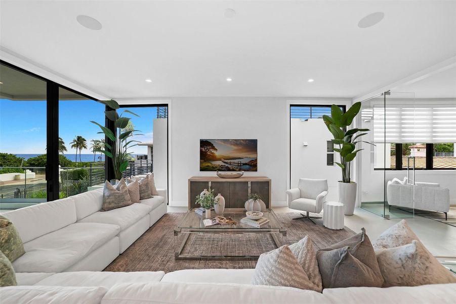 Furnished interior view inside a new home in , Fort Lauderdale (Image 13).