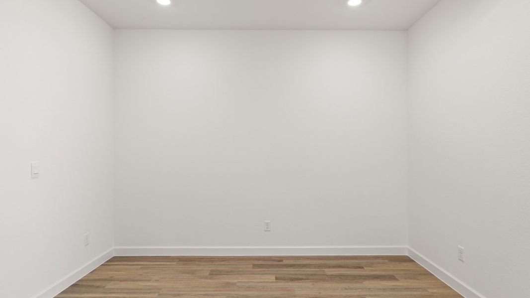 Spacious, unfurnished interior of a new home in Zanjero Pass, Waddell (Image 16). Spacious, unfurnished interior of a new home in Zanjero Pass, Waddell (Image 16).