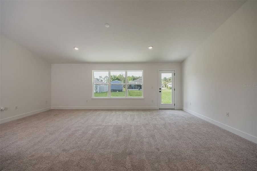 Spacious, unfurnished interior of a new home in Palm Coast, Palm Coast (Image 10).