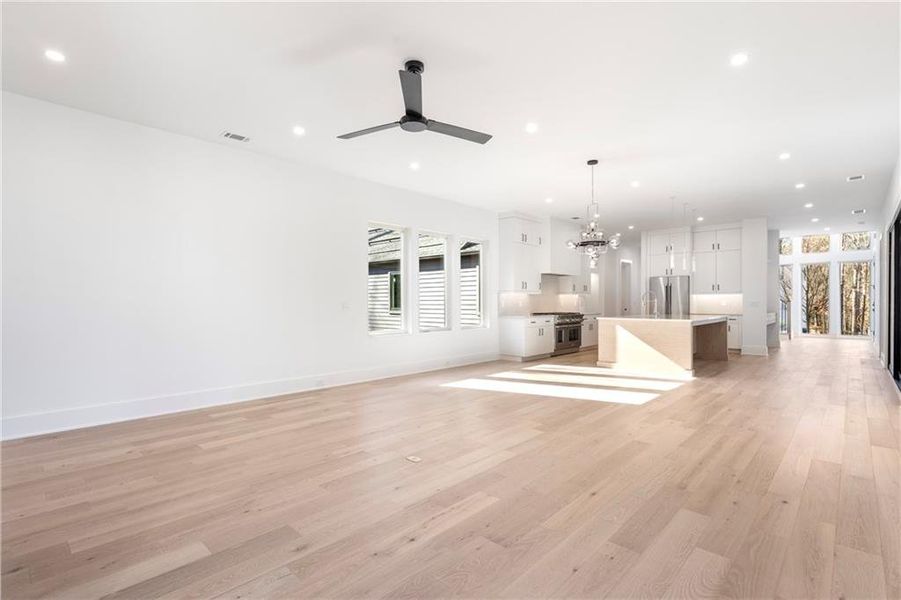 Spacious, unfurnished interior of a new home in Aster, Roswell (Image 52).