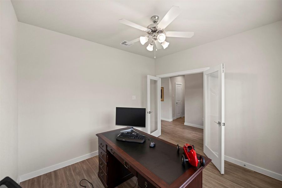 Furnished interior view inside a new home in Oakwood Ranch, Willis (Image 12). Furnished interior view inside a new home in Oakwood Ranch, Willis (Image 12).