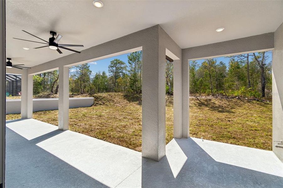 Exterior details and patio area of a home in , Weeki Wachee (Image 36).