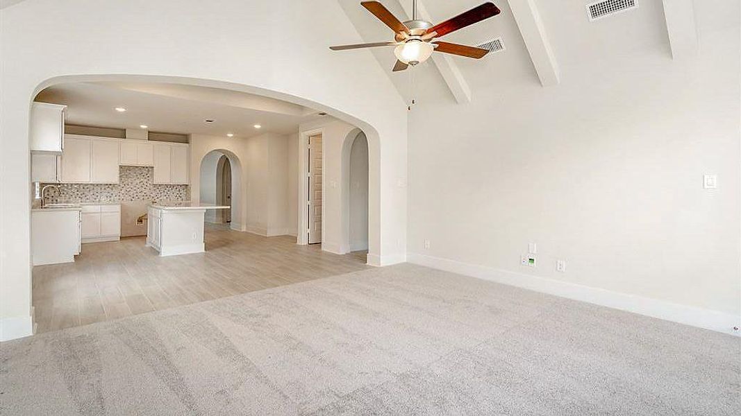 Spacious, unfurnished interior of a new home in Grand Central Park, Conroe (Image 16).