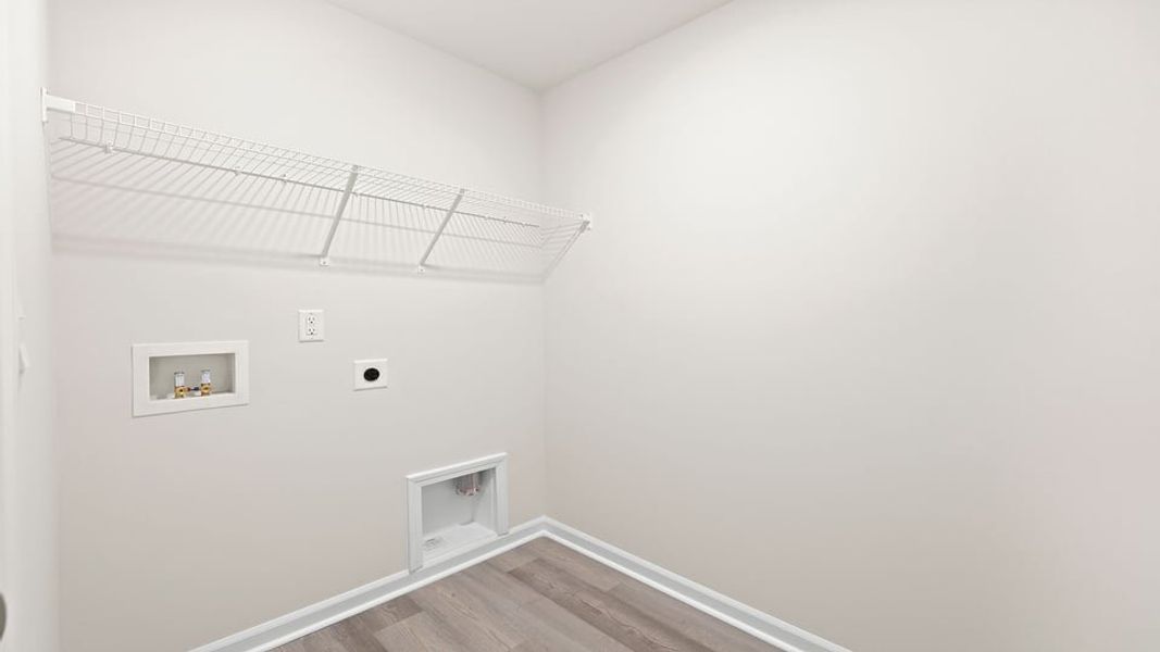 Spacious, unfurnished interior of a new home in Seneca Falls, Seneca (Image 30).