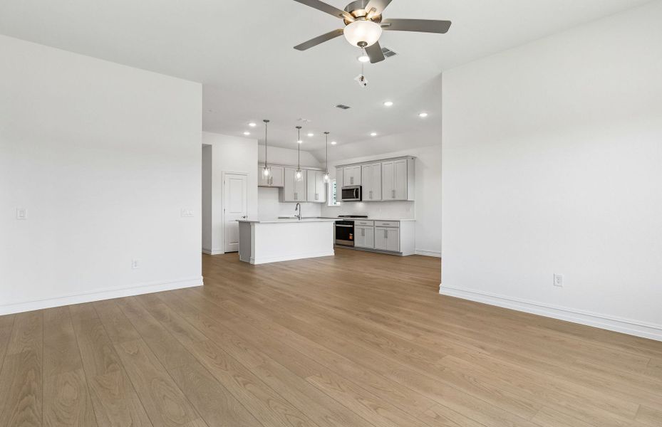 Spacious, unfurnished interior of a new home in Ribbonwood, Aubrey (Image 12). Spacious, unfurnished interior of a new home in Ribbonwood, Aubrey (Image 12).