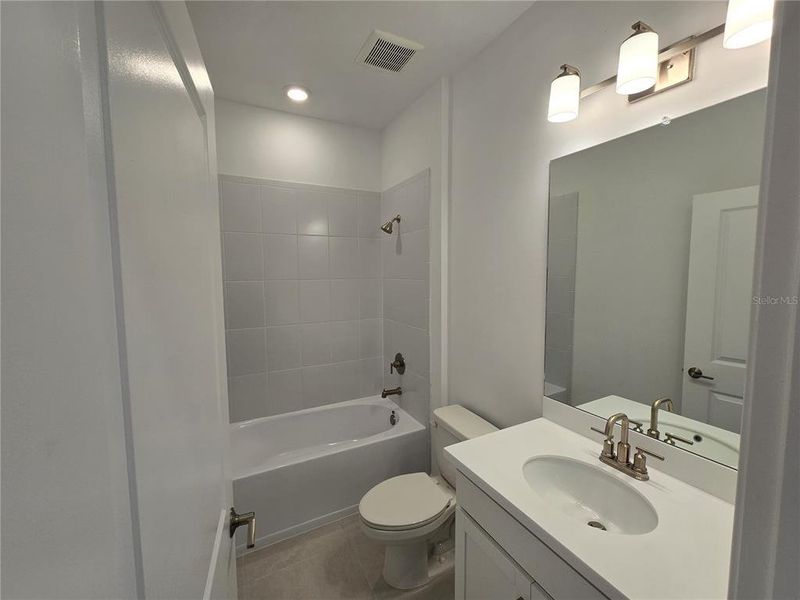 Furnished interior view inside a new home in The Cove at West Port, Port Charlotte (Image 11). Furnished interior view inside a new home in The Cove at West Port, Port Charlotte (Image 11).