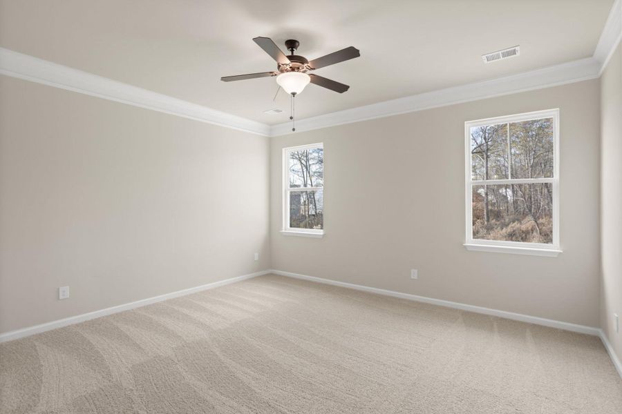 Spacious, unfurnished interior of a new home in Greenrich Mill, Simpsonville (Image 21).