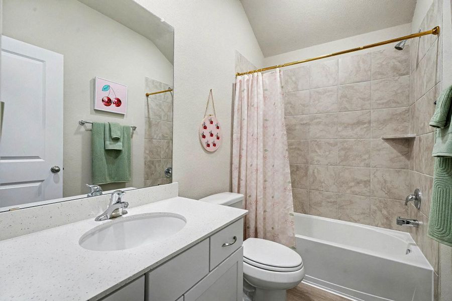 Furnished interior view inside a new home in Southwinds, Baytown (Image 12).