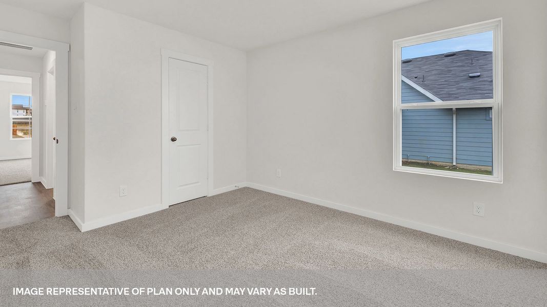 Representative unfurnished interior of a home built from the The Courtland by D.R. Horton in Sonoma Oaks, Fredericksburg (Image 13).