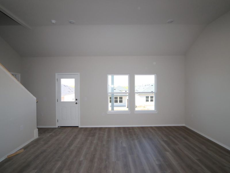 Spacious, unfurnished interior of a new home in Marble Creek Crossing, Austin (Image 11).