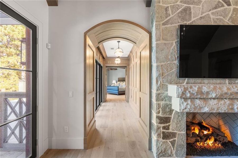 Image 90 of a home in .