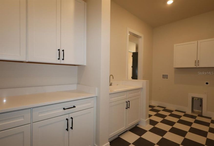 Furnished interior view inside a new home in Palmera Wellen Park – Executive Series, Venice (Image 8). Furnished interior view inside a new home in Palmera Wellen Park – Executive Series, Venice (Image 8).