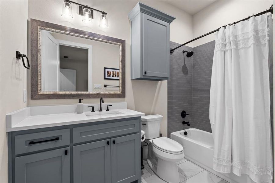 Furnished interior view inside a new home in , Van Alstyne (Image 22). Furnished interior view inside a new home in , Van Alstyne (Image 22).