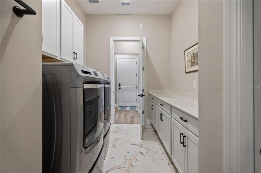 Furnished interior view inside a new home in , Englewood (Image 66).