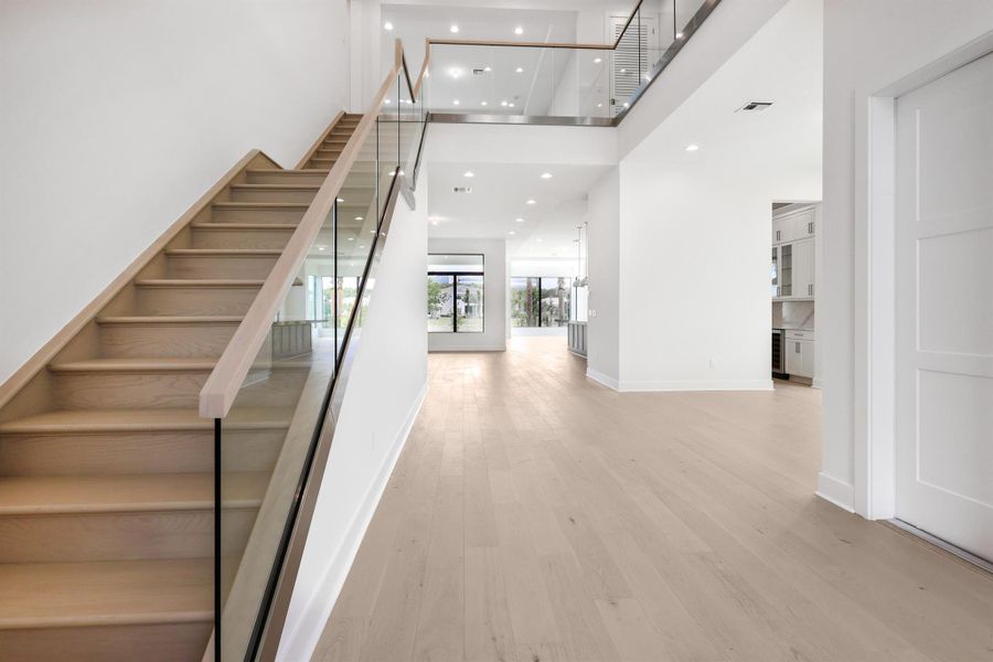 Spacious, unfurnished interior of a new home in Artistry Palm Beach, Palm Beach Gardens (Image 41). Spacious, unfurnished interior of a new home in Artistry Palm Beach, Palm Beach Gardens (Image 41).