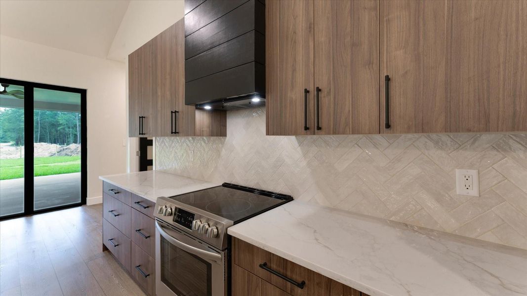 Furnished interior view inside a new home in , Conroe (Image 8).