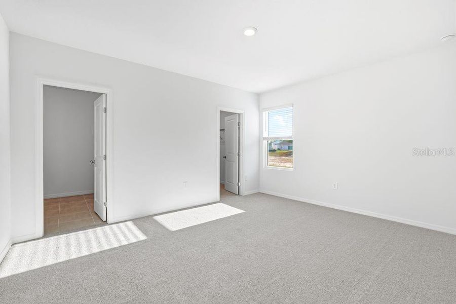 Spacious, unfurnished interior of a new home in Palm Wind, Hudson (Image 21).